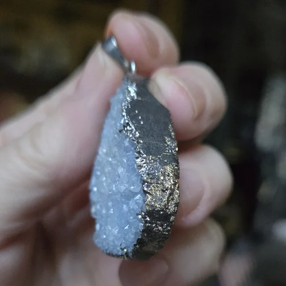 Celestite Druzy Pendant silver Necklace - Picture 6 of 6